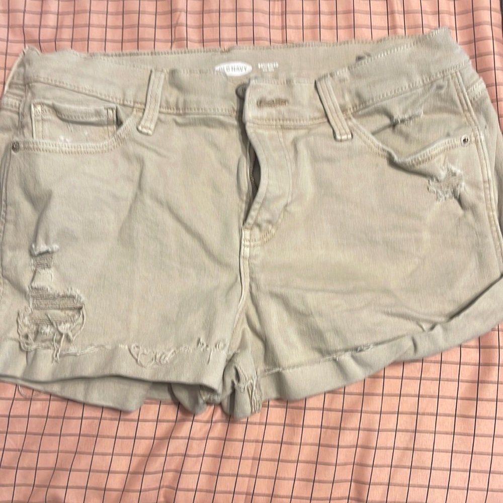 Cream colored old navy shorts